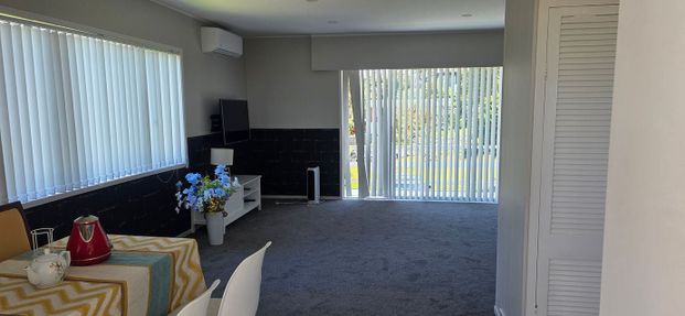 Quiet, rural, Renovat, Garden 2min away from Town - Photo 1