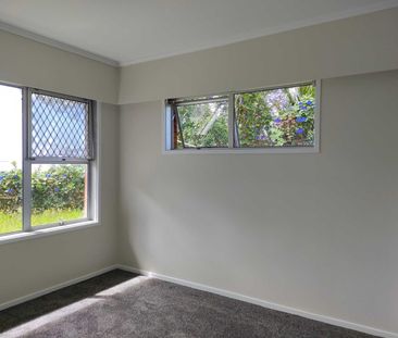 Onerahi Two Bedroom with a View - Photo 2