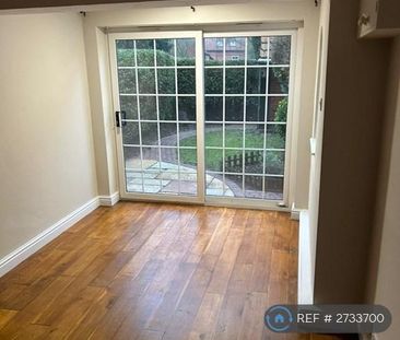 2 bedroom terraced house to rent - Photo 2