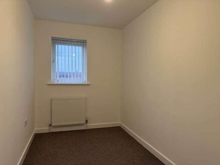 Blenheim Road, Wigan, WN5 - Photo 4