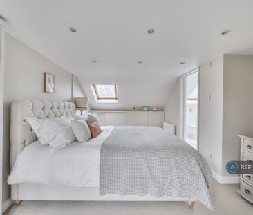 2 bedroom maisonette to rent - Photo 2