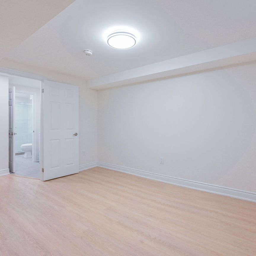 For Lease - 3980 Midhurst Lane, Mississauga, Ontario - Photo 1