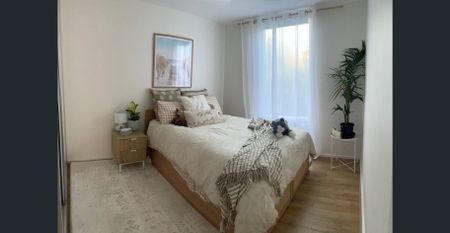 Lakefront ground floor apartment - Photo 3