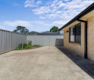 Modern 3-Bedroom Duplex – Stylish, Low-Maintenance Living - Photo 3