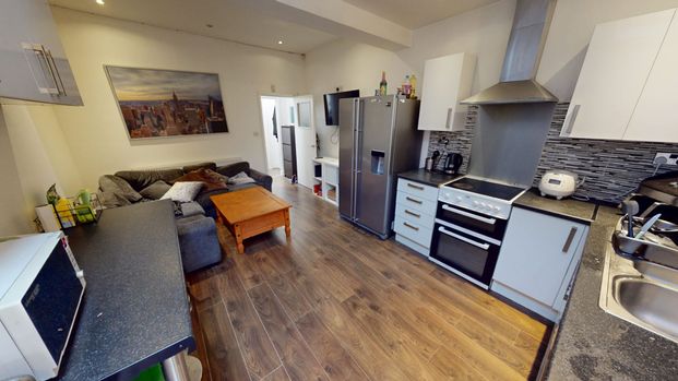 293 Warwards Lane Selly Oak - Photo 1