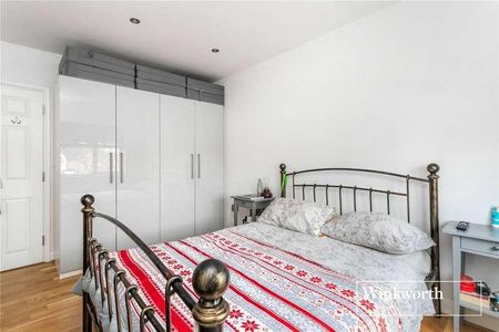 Littlecourt, Ballards Lane, London, N12 - Photo 5