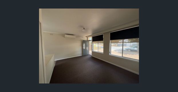 Newly Updated Unit! - Photo 1