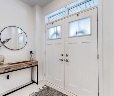 For Lease - 31 Sutcliffe Drive, Whitby, Ontario - Photo 4