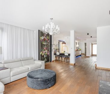 Piękny nowoczesny dom na Wilanowie - Zdjęcie 6