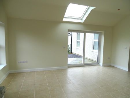 2 bedroom cottage to rent - Photo 2