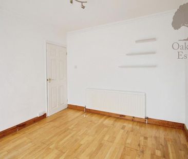 2 bedroom maisonette to rent - Photo 4