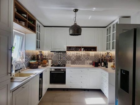 Four Bedroom House - British School - Fotografie 4