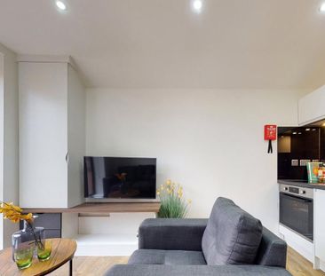 2 bedroom apartment to rent - Photo 2