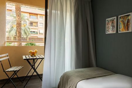 Passeig Facultats, Valencia, Valencian Community 46021 - Photo 3