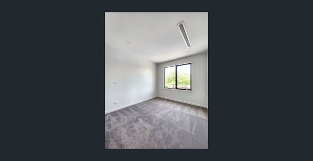 A Rare Rental Opportunity in a Prime Box Hill North Location! - Photo 1