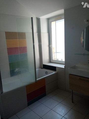 A LOUER APPART T2 MEUBLE - Photo 5