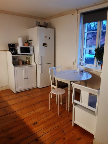 Härnevi Vånsjöbro, Enköping - Photo 2