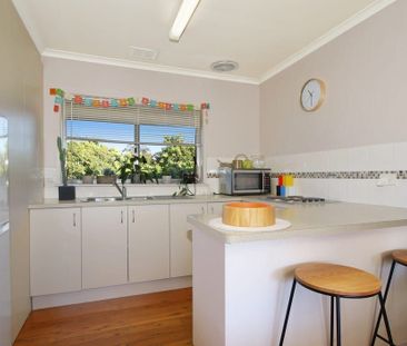 Low-Maintenance Living in a Prime East Albury Location - Photo 3
