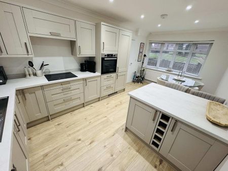 2 bedroom semi-detached house to rent - Photo 3