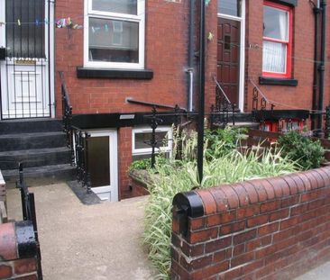 3, Parkfield Road, Beeston, Leeds, LS11 7LY - Photo 1