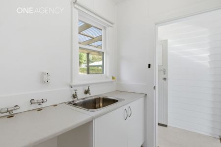 Stylish Updates & Easy Living - Photo 3