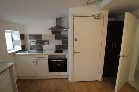 Brook Street Flat 3, PRESTON, Lancashire PR1 7DD - Photo 3