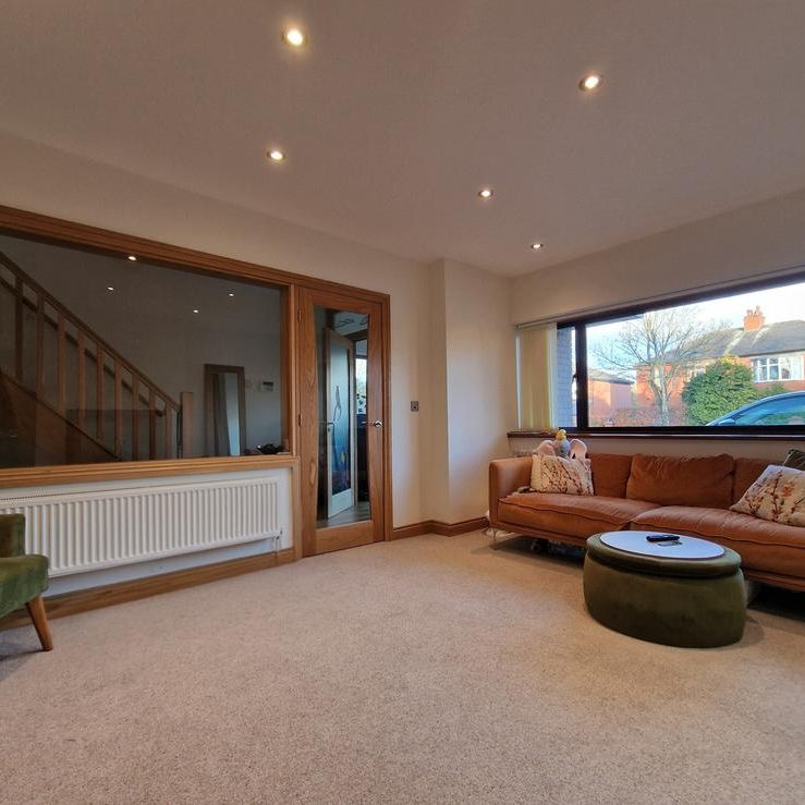 3 bedroom detached house to rent - Photo 1