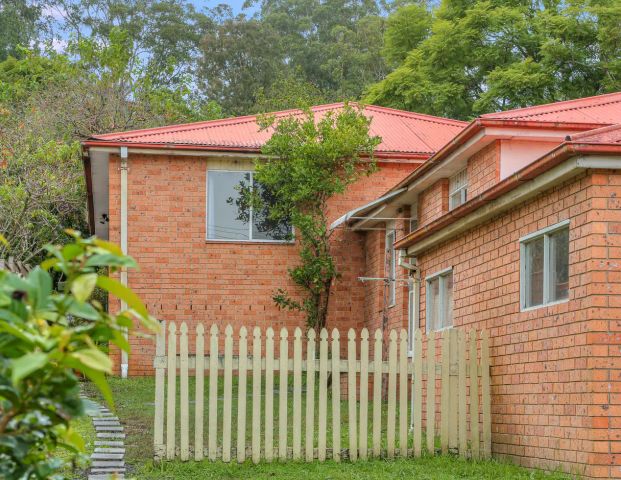 “3 Bedroom home in excellent location!” - Photo 1