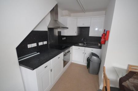 2 bedroom flat to rent - Photo 5