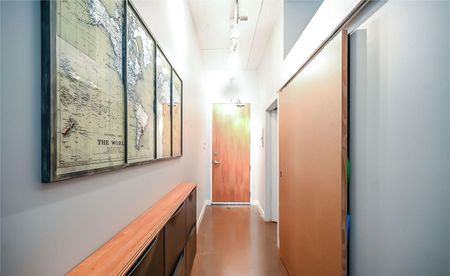 For Lease - 66 Bay Street Unit# 307, Hamilton, Ontario - Photo 2