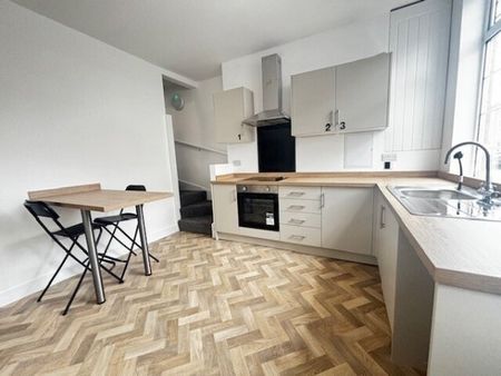 Room 3, Kingsley street, Kirkby-In-Ashfield, NG17, Property for rent - Photo 3