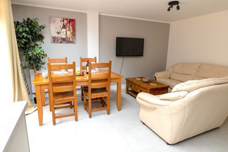 5 Bed Detached House, Sheffield Road, S12 - Photo 2