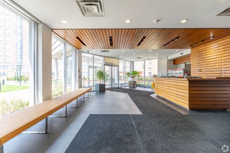 800 Richmond Street West - Photo 2