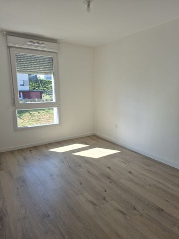 Location Appartement 3 pièces 58m² LENS 62300 - Photo 5