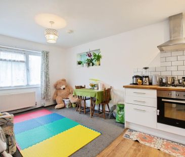 Wescott Way, Bournemouth - Photo 1