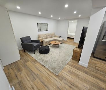 For Lease - 620 Sidney Street Unit# B, Belleville, Ontario - Photo 2