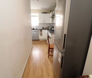 Room in a Shared Flat, Capstan Square, E14 - Photo 4