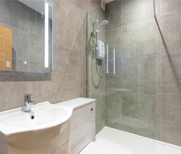 1 bedroom parking to rent - Photo 5