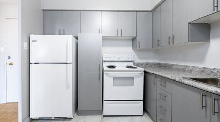3201 Lawrence Ave East - Photo 2