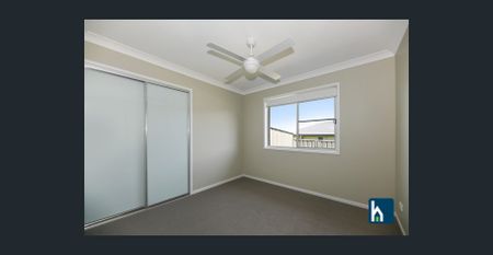 Modern Family Home in Quiet Cul-de-Sac - Photo 3