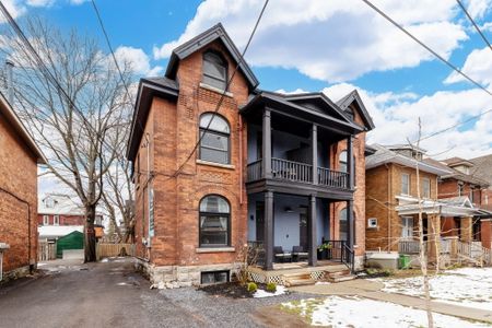 85 Fifth Ave #3, Ottawa, ON K1S 2M3, Canada - Photo 5