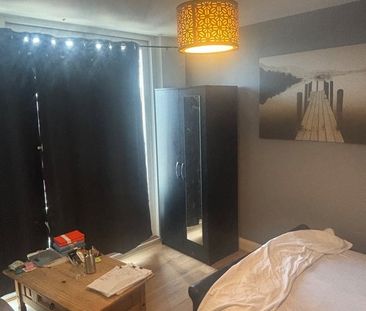 Room in a Shared House, Wheeleys Lane, B15 - Photo 1