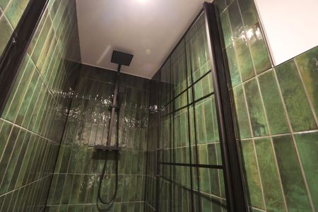 1 Bedroom Home – Professional Let - Photo 5
