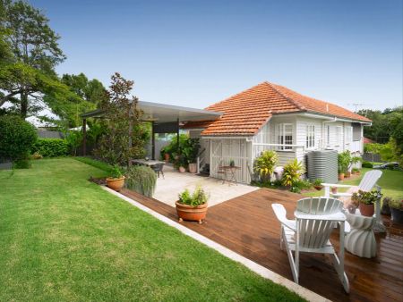 114 Layard Street, Holland Park QLD 4121 - Photo 5