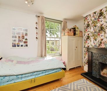 4 Bed Terraced House, Woodland Terrace, SE7 - Photo 3