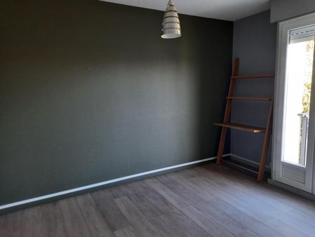 Location Appartement 5 pièces 101m² ORVAULT 44700 - Photo 4