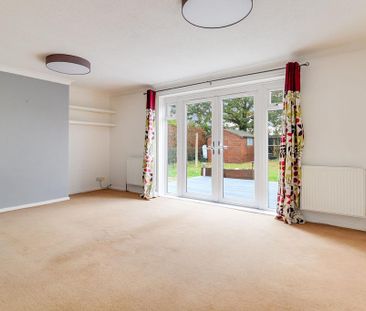 3 bedroom semi-detached house to rent - Photo 3