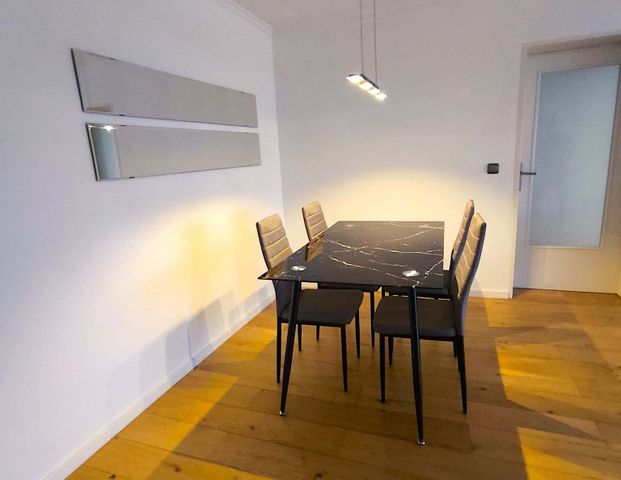 Einsteinstraße - Foto 1