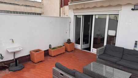 2 room luxury penthouse for rent in Valencia, Spain - Photo 5