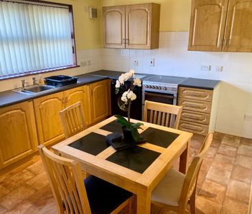32 Donegore Drive, Antrim, BT41 1EB - Photo 4